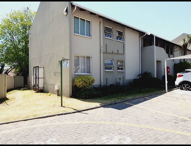 2 BEDROOM APARTMENT RENTED IN VORNA VALLEY